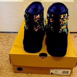 Ugg mini stellar sequin boots mini worn once